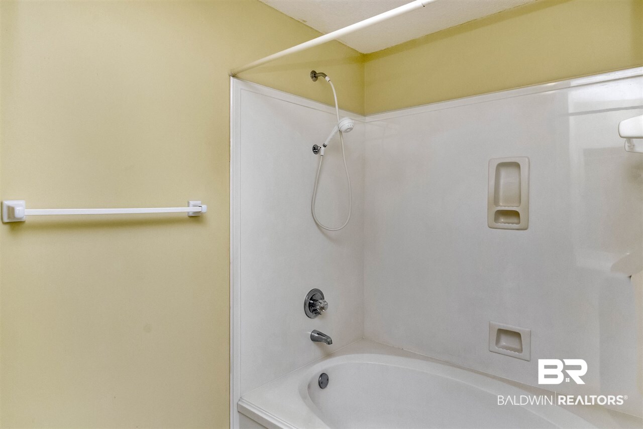 850 Louise Avenue Mobile, AL 36609 - Photo 27 of 38