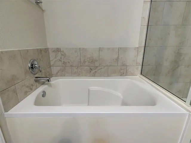 $1,995 | 408 Epiphany Lane, Pflugerville, TX 78660