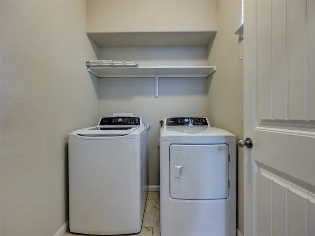 $1,995 | 408 Epiphany Lane, Pflugerville, TX 78660