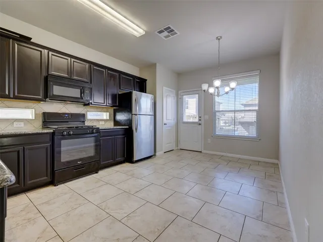 $1,995 | 408 Epiphany Lane, Pflugerville, TX 78660