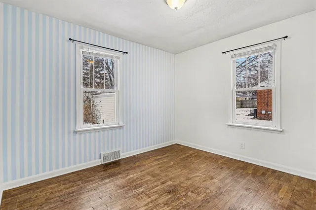 $145,000 | 270 Helmar Court, Benton Harbor, MI 49022