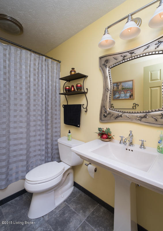 658 Ramblin Road Mount Washington, KY 40047 - Photo 55 of 73 Guest bath