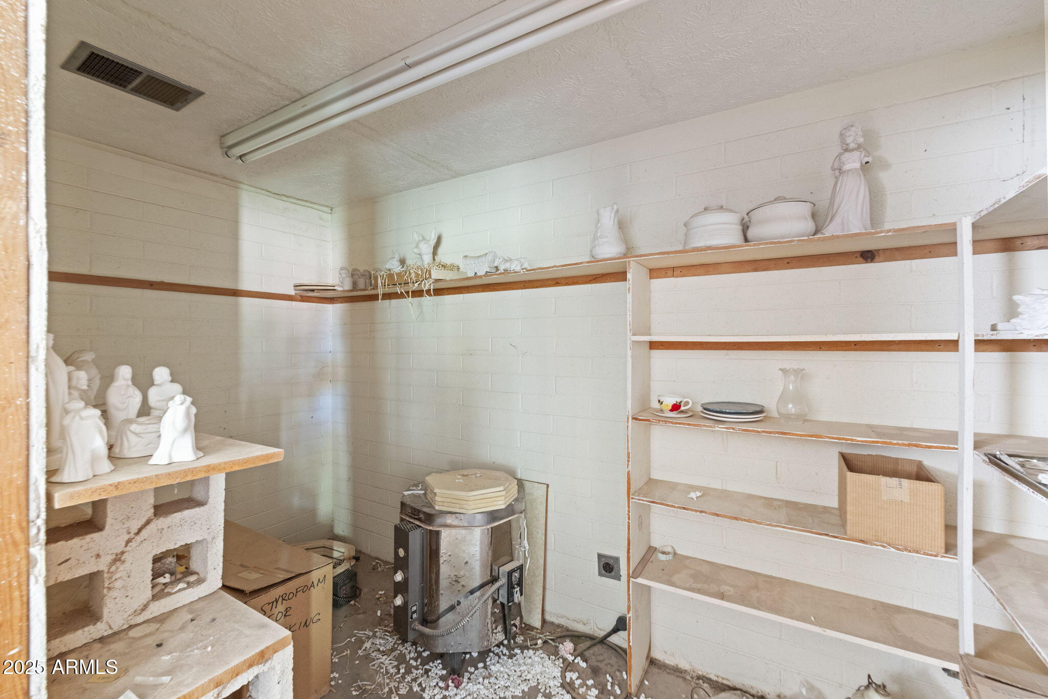 333 South Cooper Road Chandler, AZ 85225 - Photo 30 of 68 a bathroom with a sink a toilet and vanity
