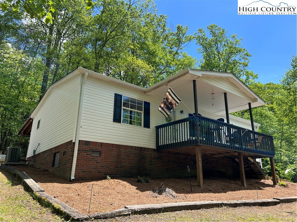 905 Lyons Road Glade Valley, NC 28627 - Photo 2 of 42 Gallery Image 2