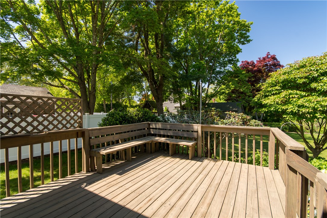 319 Washington Road Barrington, RI 02806 - Photo 17 of 31