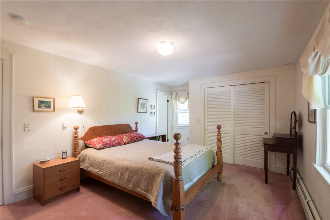 319 Washington Road Barrington, RI 02806 - Photo 18 of 31