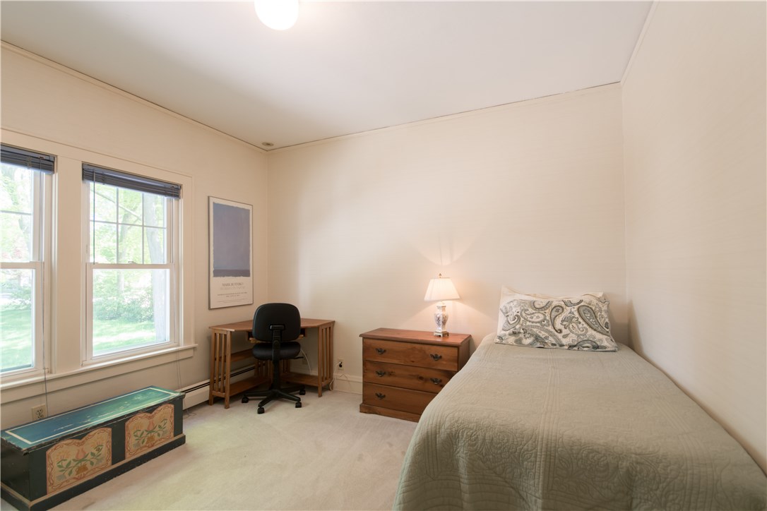 319 Washington Road Barrington, RI 02806 - Photo 22 of 31