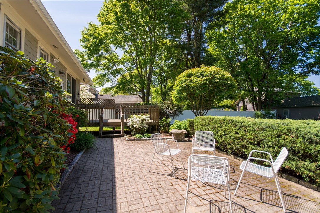 319 Washington Road Barrington, RI 02806 - Photo 26 of 31