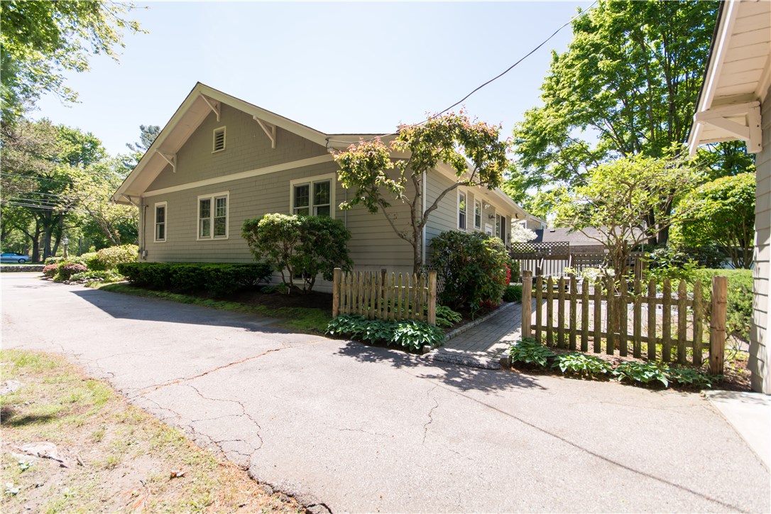 319 Washington Road Barrington, RI 02806 - Photo 30 of 31