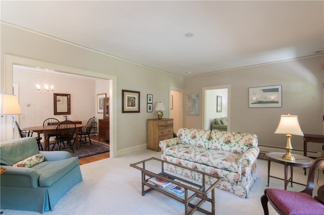 319 Washington Road Barrington, RI 02806 - Photo 8 of 31