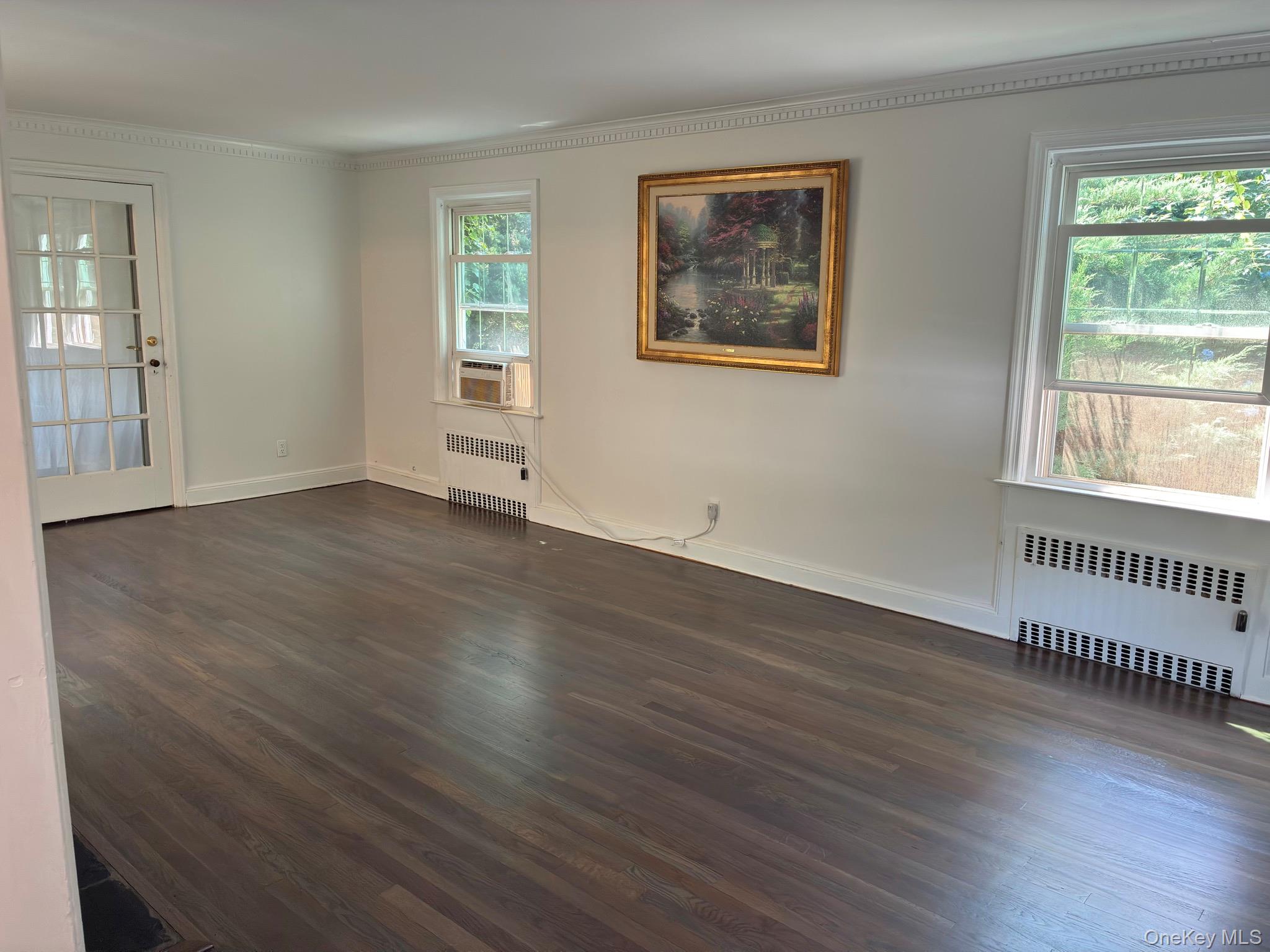10 Ridge Road Williston Park, NY 11596 - Photo 4 of 26