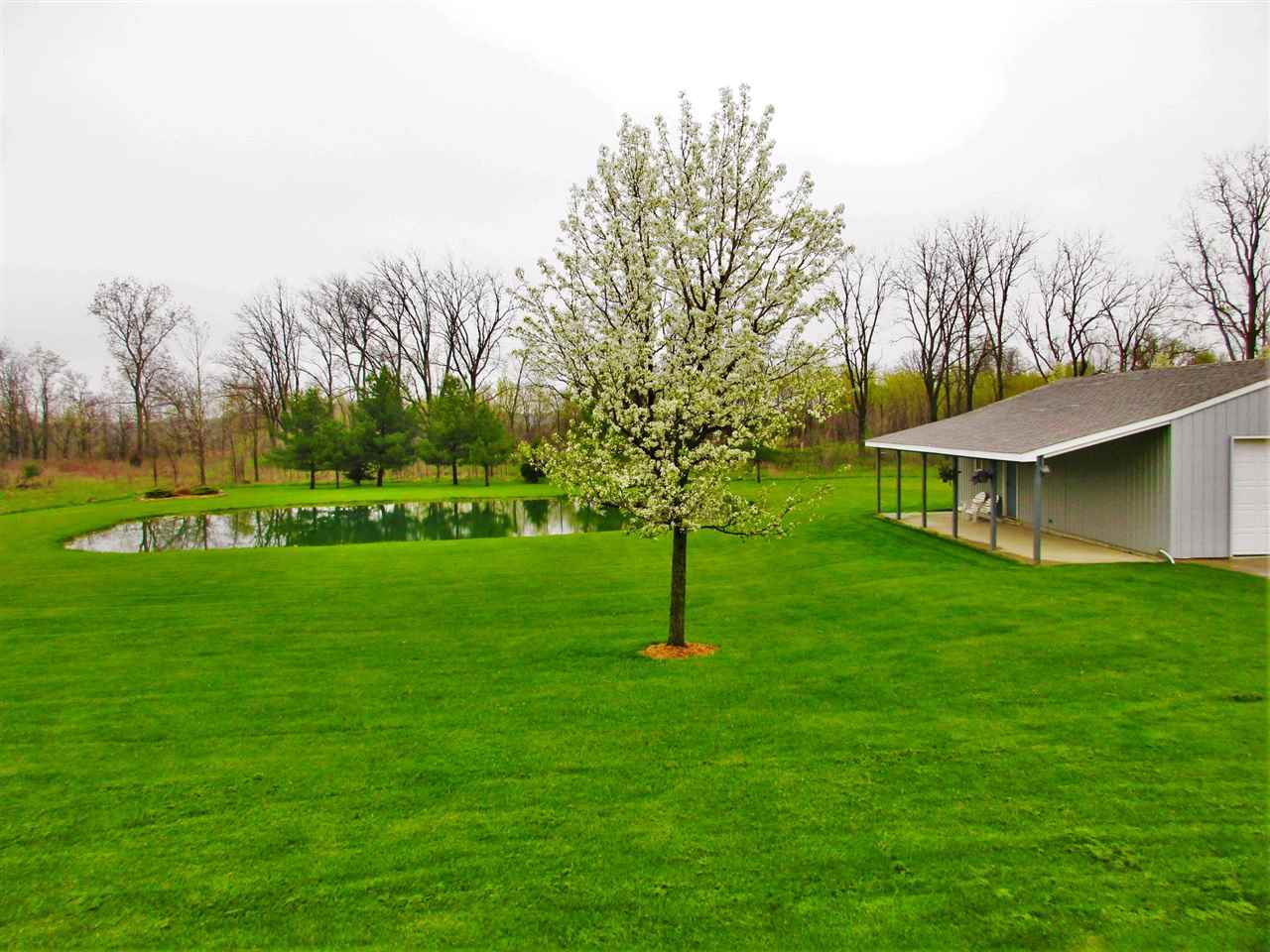 9853 West Lovejoy Road Byron, MI 48418 - Photo 32 of 33 31261499-31.JPG