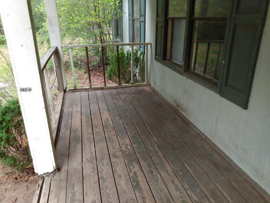 567 Cedar Road Aiken, SC 29803 - Photo 2 of 25 a view of balcony with wooden floor