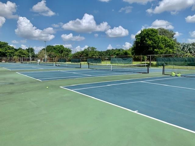 640 Ridgewood Lane Plantation, FL 33317 - Photo 58 of 60 Tennis Courts