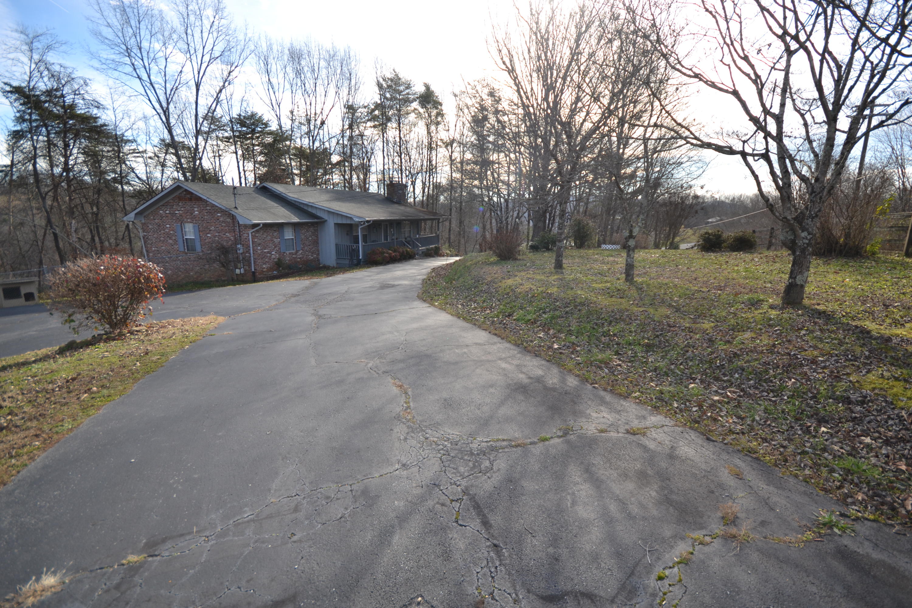 657 Island Ford Road Rocky Top, TN 37769 - Photo 17 of 20 Paved Drivewaay
