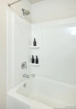 $2,600 | 10719 Giacconi Drive, Converse, TX 78109