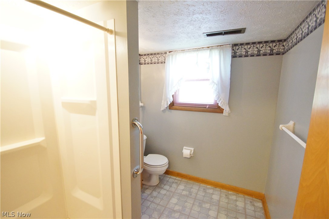 4594 Mayfair Road Uniontown, OH 44685 - Photo 25 of 33 Gallery Image 25