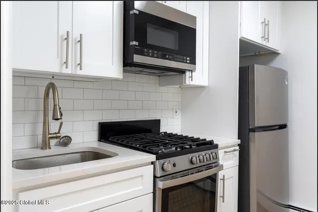 $1,350 | 195 South Broadway, Unit 8, Saratoga Springs, NY 12866