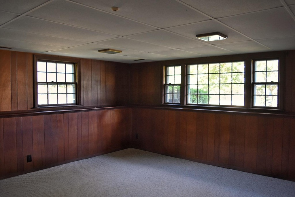 47 Niles Road Randolph, MA 02368 - Photo 5 of 6 Gallery Image 5