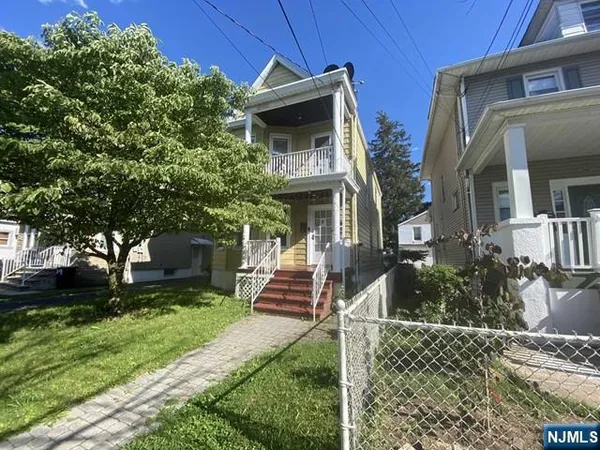 $2,350 | 243 Madison Avenue, Unit 2, Clifton, NJ 07011