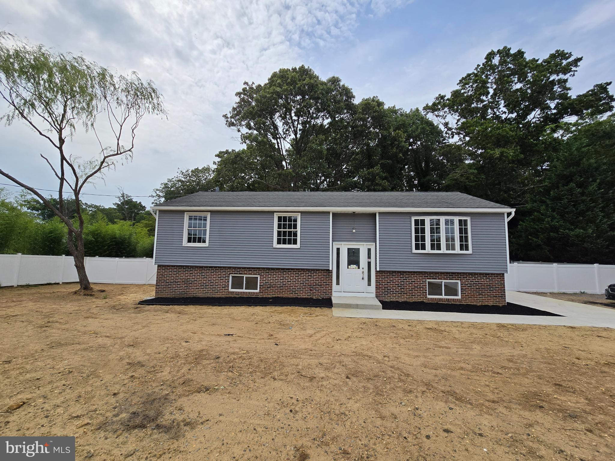 157 Jarvis Road Sicklerville, NJ 08081 - Photo 2 of 25 Gallery Image 2