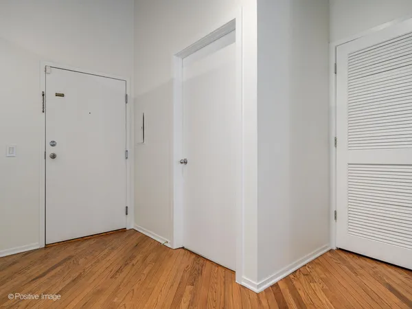 $640,000 | 360 West Illinois Street, Unit 231, Chicago, IL 60654