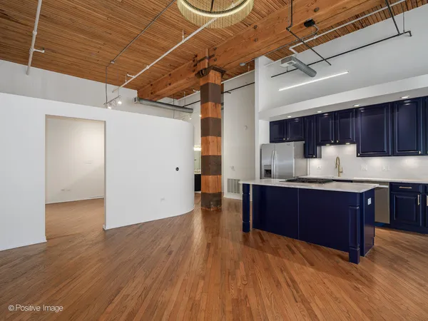 $640,000 | 360 West Illinois Street, Unit 231, Chicago, IL 60654