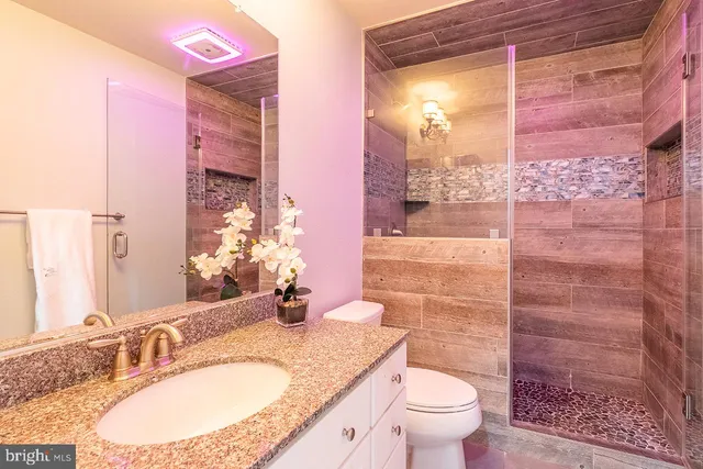 $775,000 | 24615 Jenkins Leaf Terrace, Sterling, VA 20166