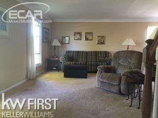 14040 Barnes Road Byron, MI 48418 - Photo 12 of 31 21184132-11.JPG