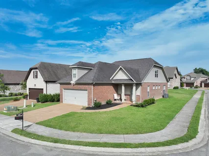 $444,900 | 127 England Place, Hendersonville, TN 37075