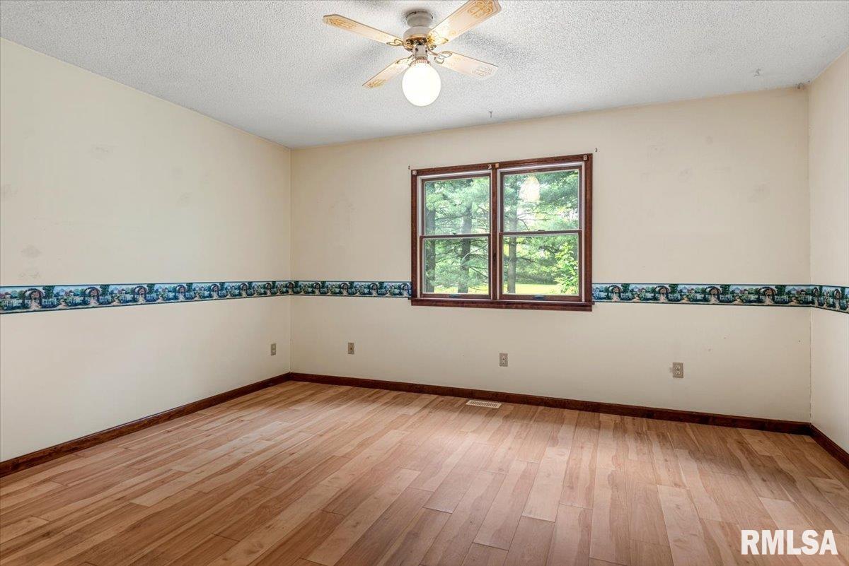 2630 Piper Lane Springfield, IL 62707 - Photo 13 of 29