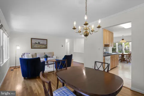 $700,000 | 9008 Edgewood Drive, Gaithersburg, MD 20877