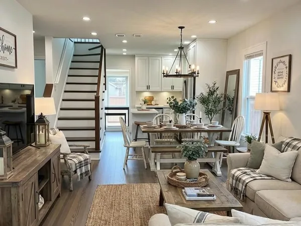 $695,000 | 7179 North Mankato Avenue, Chicago, IL 60646