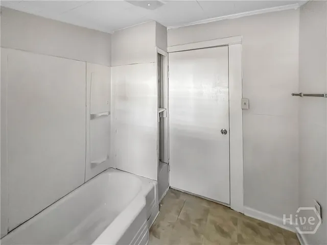 $1,250 | 202 Millen Street, Savannah, GA 31415