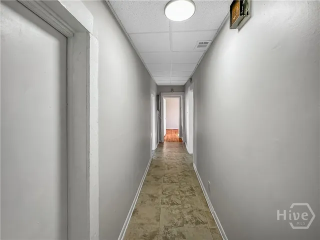 $1,250 | 202 Millen Street, Savannah, GA 31415