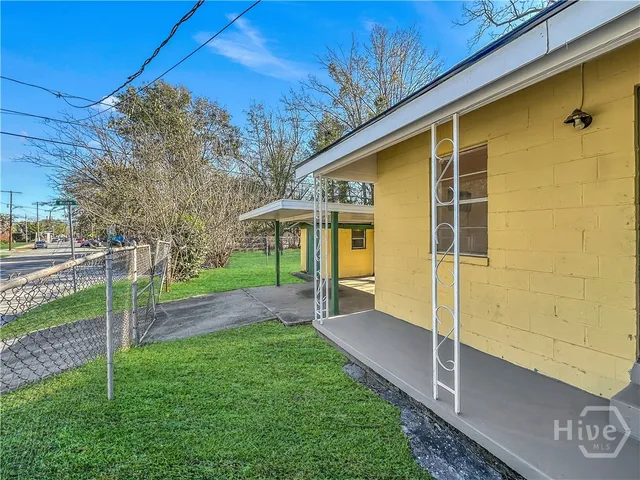 $1,250 | 202 Millen Street, Savannah, GA 31415