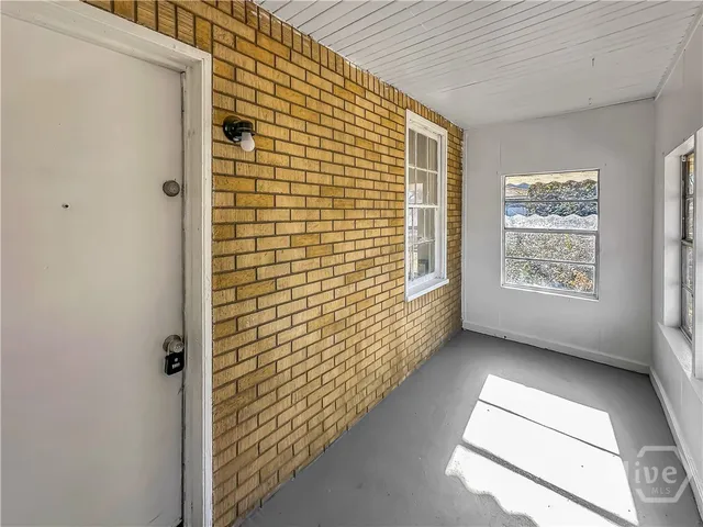 $1,250 | 202 Millen Street, Savannah, GA 31415