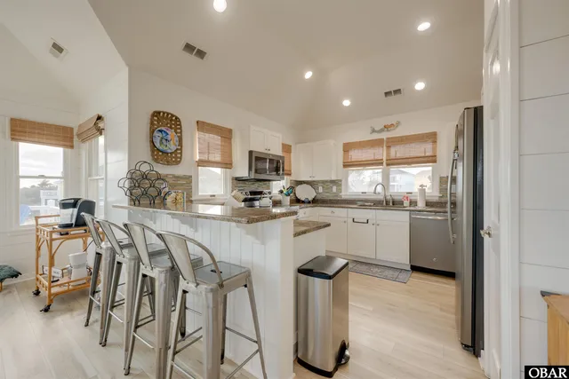 $800,000 | 824 Windswept Court, Corolla, NC 27927