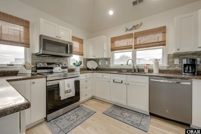 $800,000 | 824 Windswept Court, Corolla, NC 27927