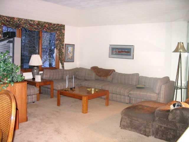 2781 Fishinger Road, Unit 2 Columbus, OH 43221 - Photo 5 of 9