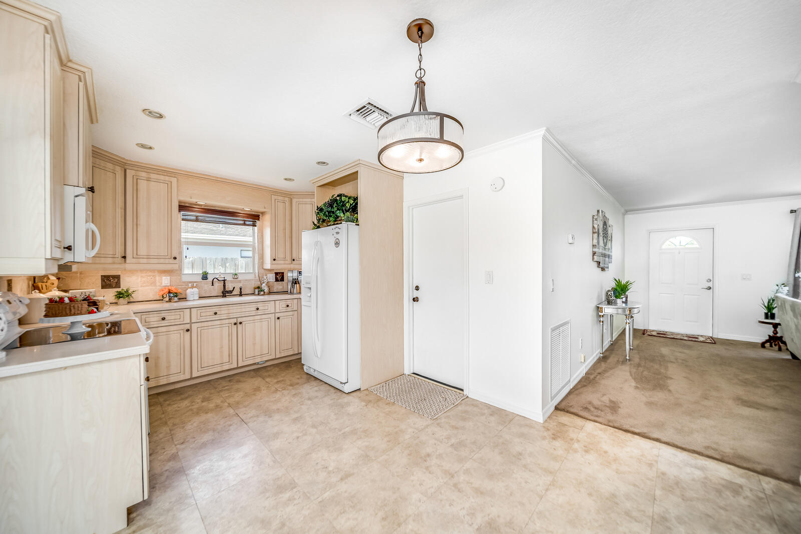 10900 Gallery Street Boca Raton, FL 33428 - Photo 13 of 38 16-Interior-6