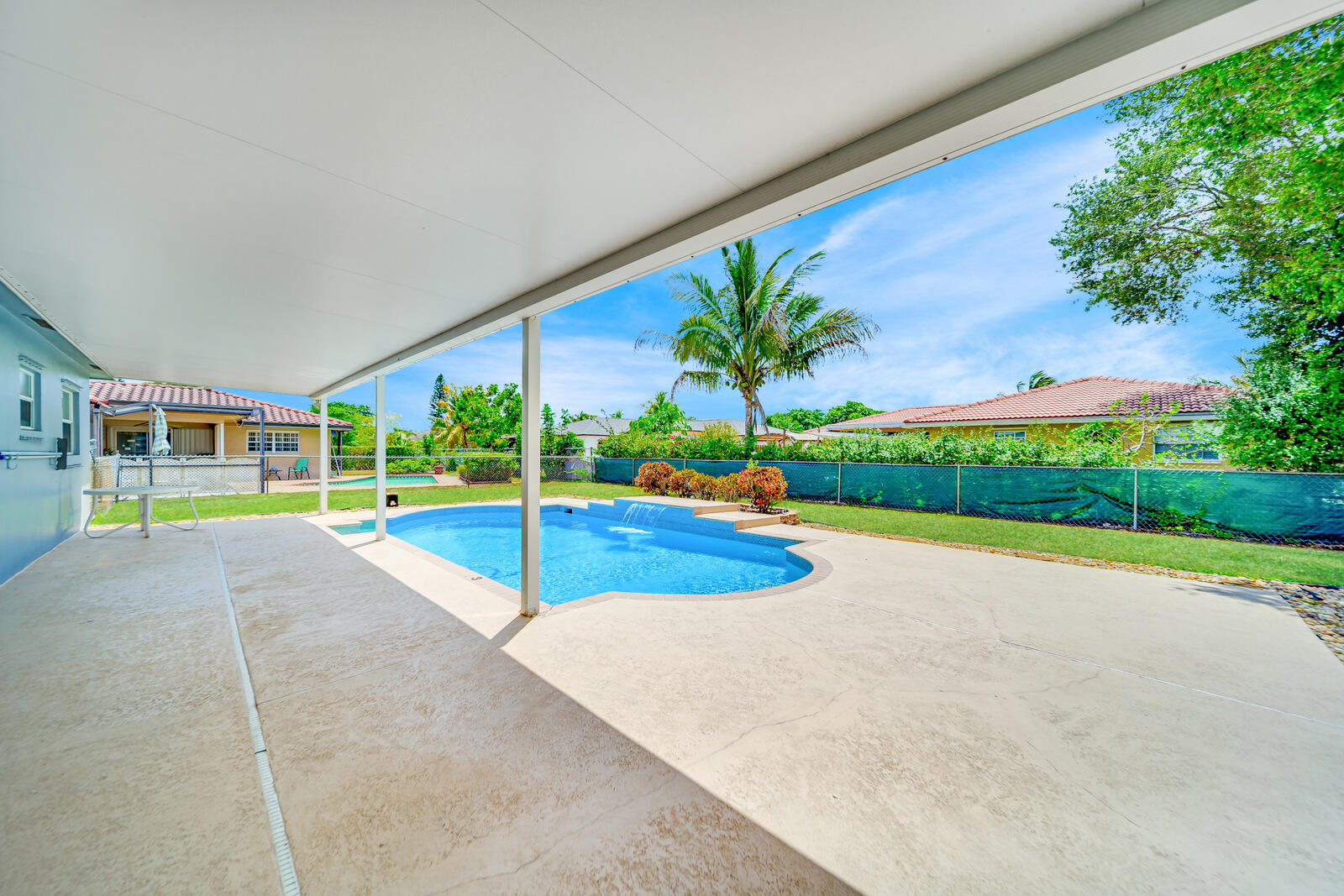 10900 Gallery Street Boca Raton, FL 33428 - Photo 4 of 38 05-Exterior-1