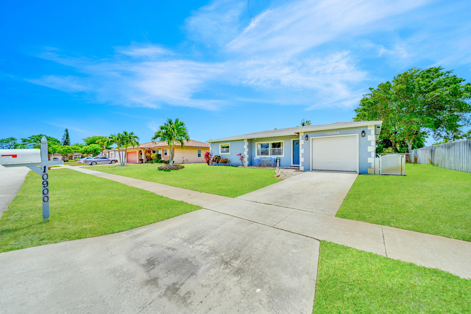 10900 Gallery Street Boca Raton, FL 33428 - Photo 6 of 38 08-Exterior-17