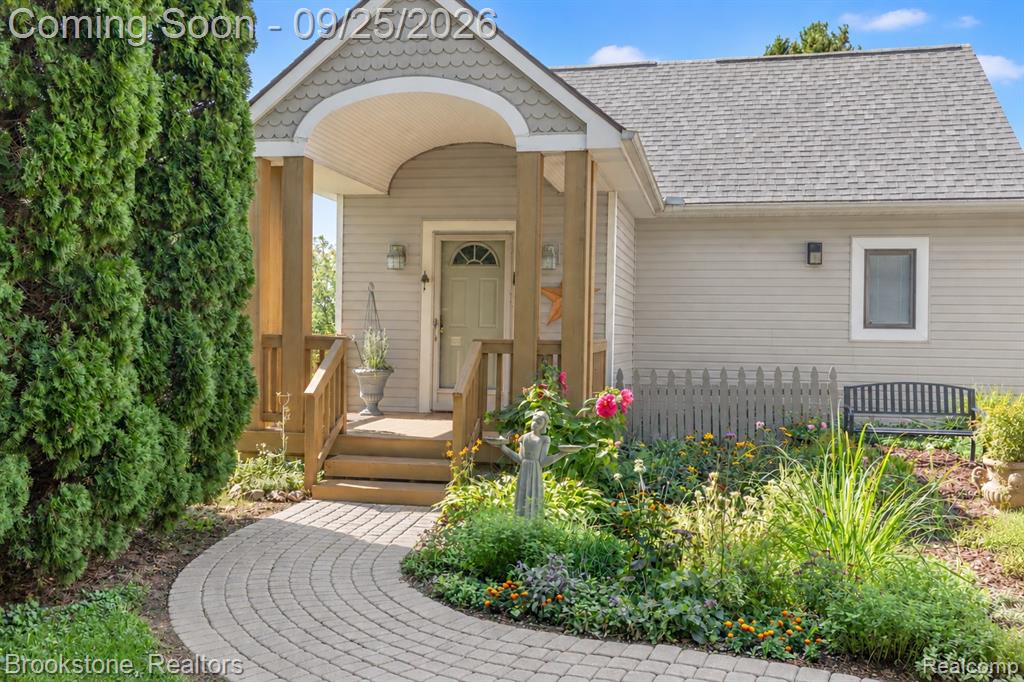 9701 Norman Road Clarkston, MI 48348 - Photo 18 of 47 Gallery Image 18