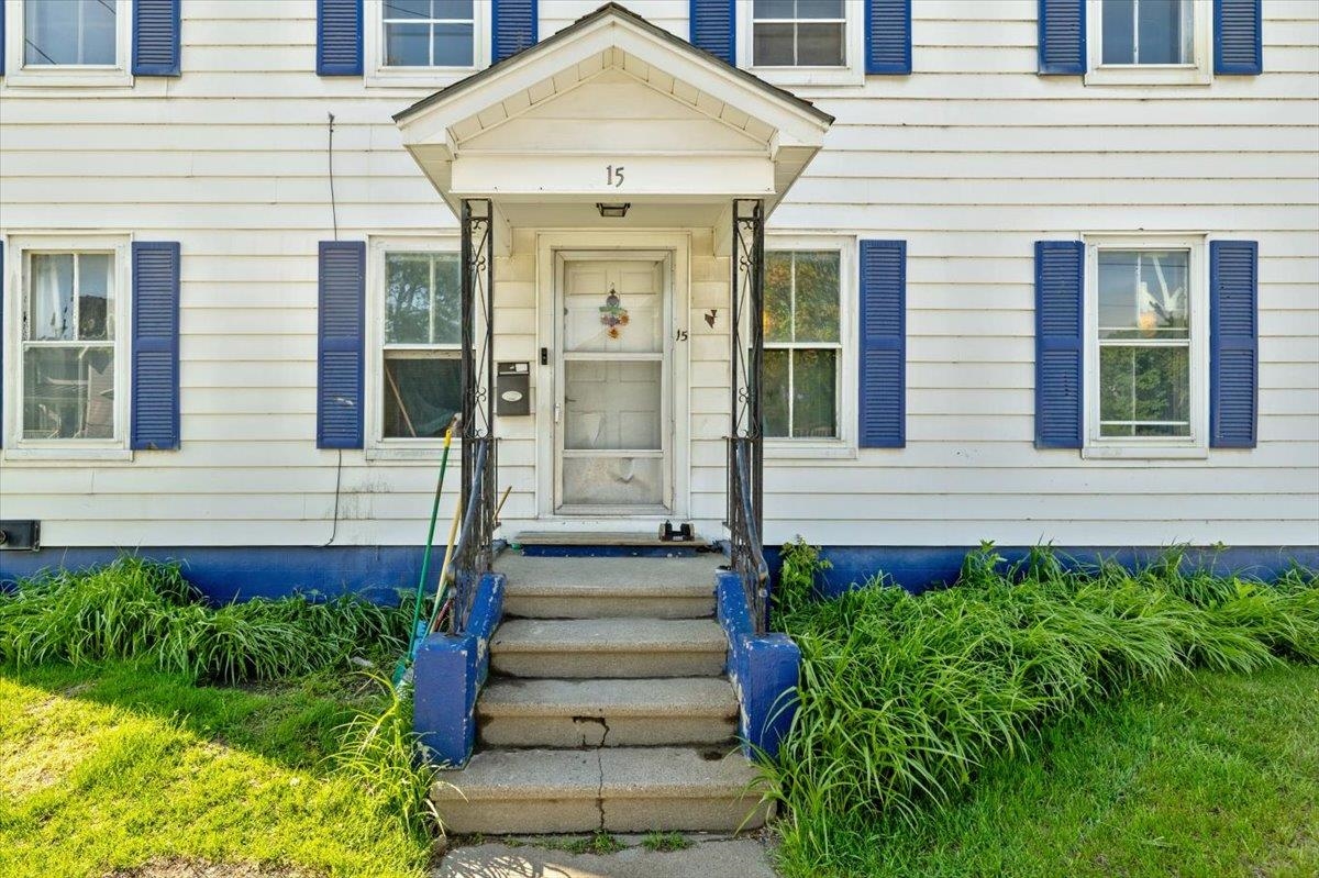 15 2nd Street Swanton, VT 05488 - Photo 2 of 49