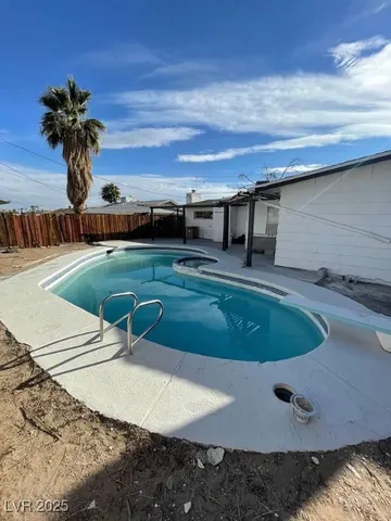 $1,750 | 6232 Blair Way, Las Vegas, NV 89107