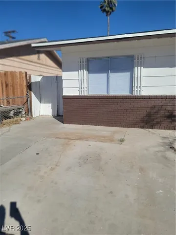 $1,750 | 6232 Blair Way, Las Vegas, NV 89107
