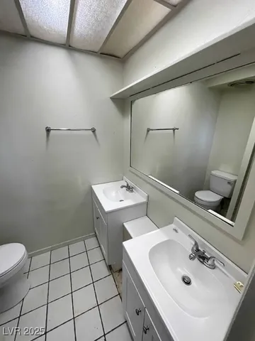 $1,700 | 6232 Blair Way, Las Vegas, NV 89107