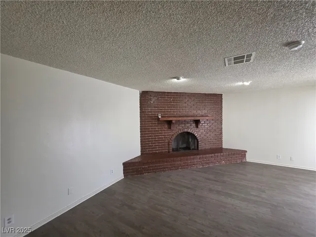 $1,700 | 6232 Blair Way, Las Vegas, NV 89107