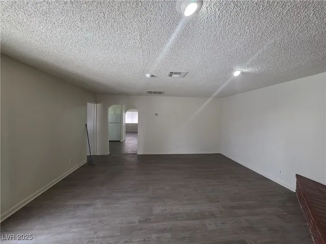 $1,700 | 6232 Blair Way, Las Vegas, NV 89107